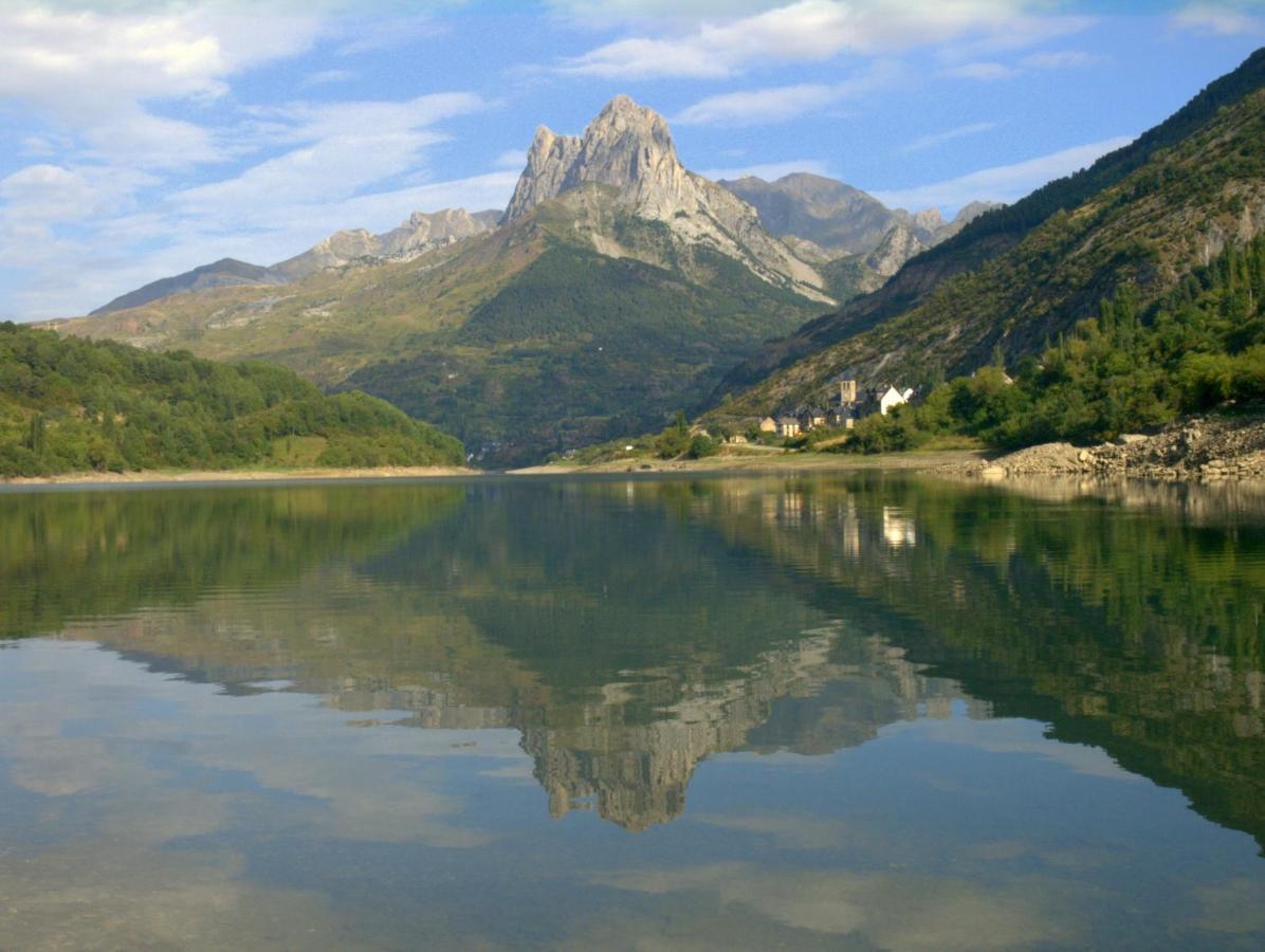 Hotel Valle De Izas Sallent de Gállego Buitenkant foto